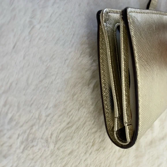 Kate Spade ♠️ metallic compact Wallet EUC - Picture 4 of 10